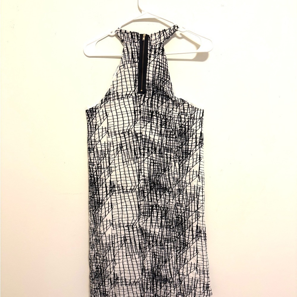 2/$30 Black Bead- Black White Halter Mini Dress Abstract Pattern Size Medium - Picture 6 of 7
